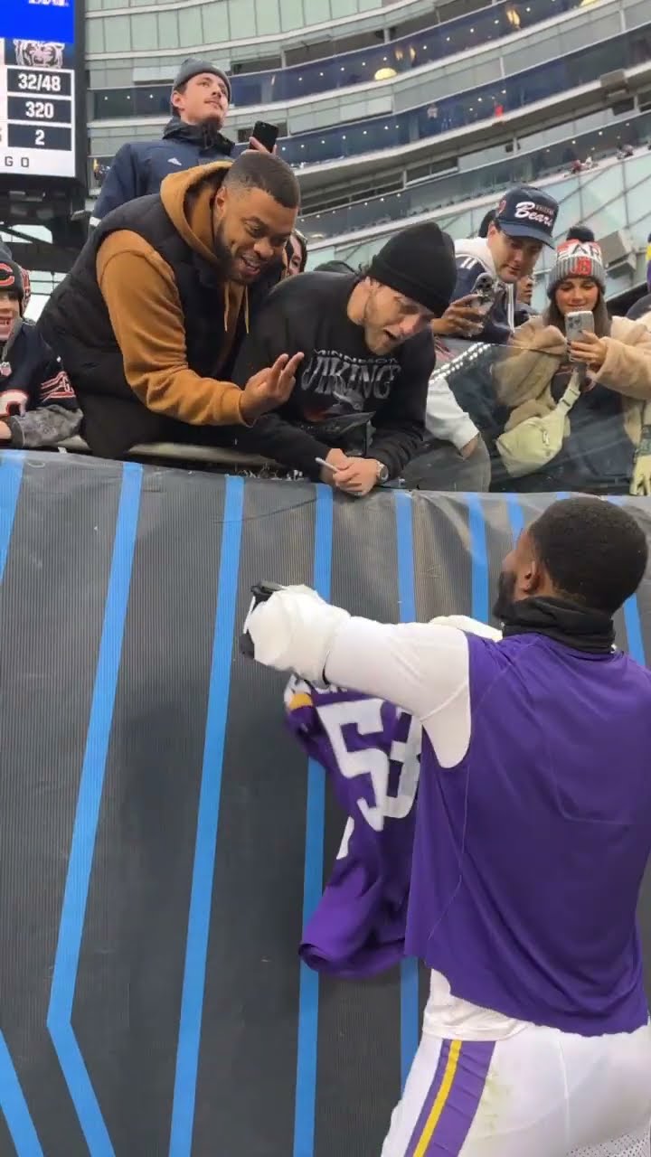 Jonathan Greenard gives jersey to a fan after overtime win ?